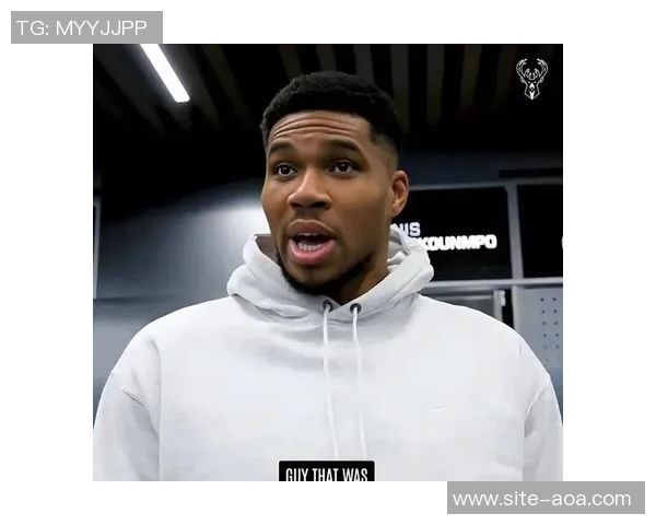 扬尼斯阿德托昆博荣膺11月8日NBA最佳球员称号的背后故事 扬尼斯阿德托昆博荣膺11月8日NBA最佳球员称号的背后故事