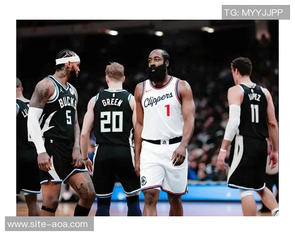 哈登谈保罗离队决策称管理层认为这是最优选择