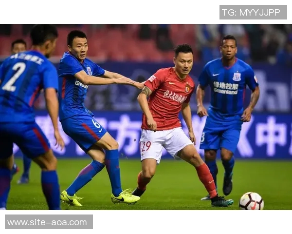 布克赞伊戈达罗球商高超换防迅速能精准洞察场上局势