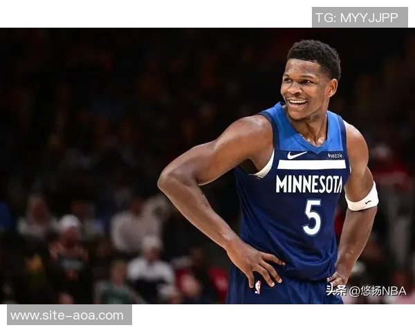 爱德华兹单季场均294分创队史新高前两名均为华子传奇球员