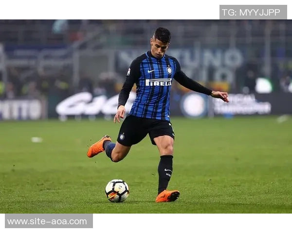 国米新闻网报道坎塞洛薪水分担方案国米承担300万新月负责剩余450万